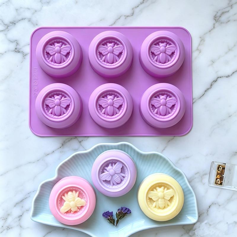 Bees Print Round 6 Cavity Sili - огляд і ціна Candle Supplies For Business